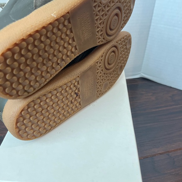 MAISON MARGIELLA Olive Green Suede Sneakers - Picture 5 of 5